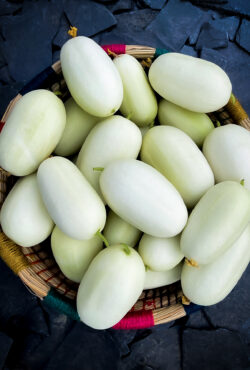 Cover Cucumber Dragons Egg